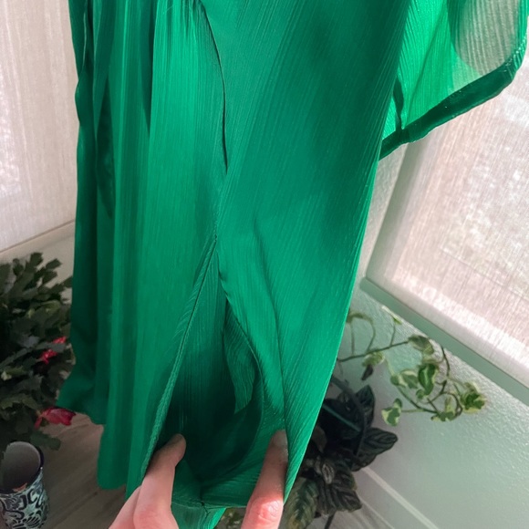 Zara dress - Bright green silky mid length - Picture 4 of 5